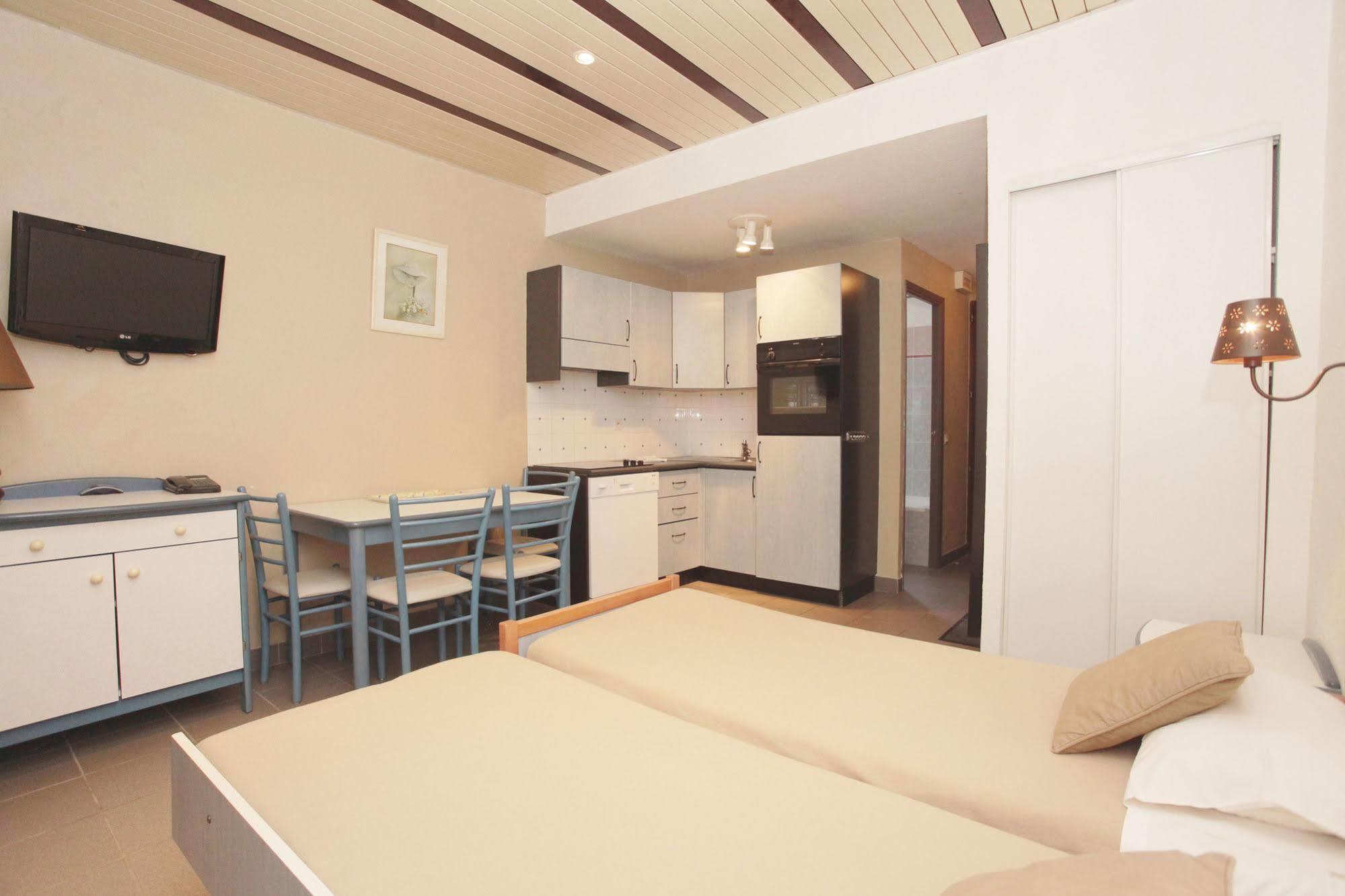 Le Champ D'eysson Vakantiepark Montauroux